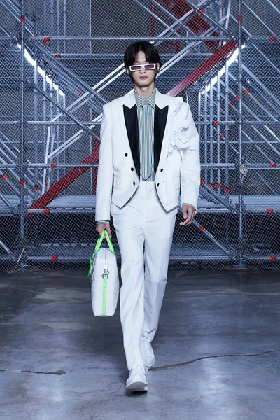 Look 73
